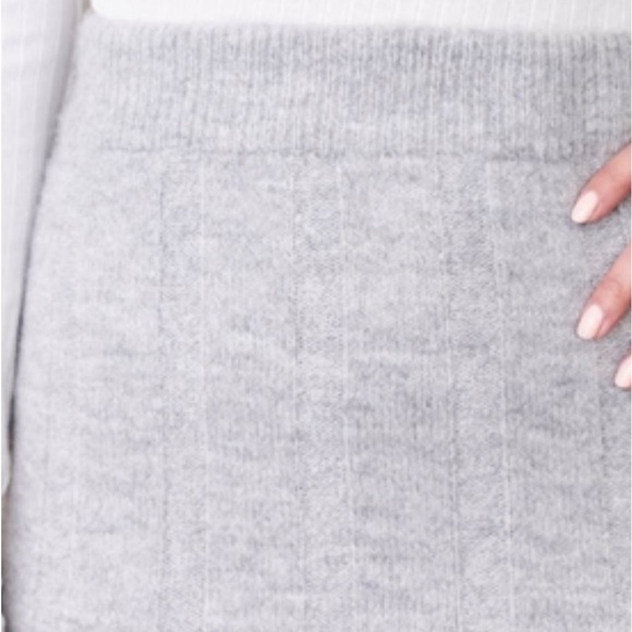 So Soft Gray Sweater Knit Skirt - Picture 5 of 7